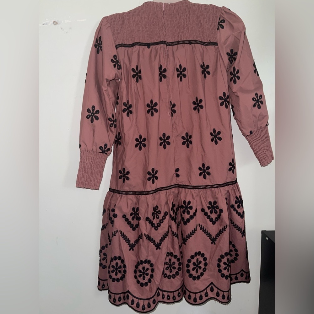 Beautiful Tiered Floral Eyelet Girls Dress - Picture 7 of 13